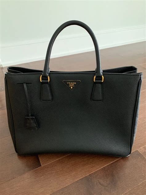 cheaper version of prada saffiano long|Sunday Shopping: The cheaper & better low.